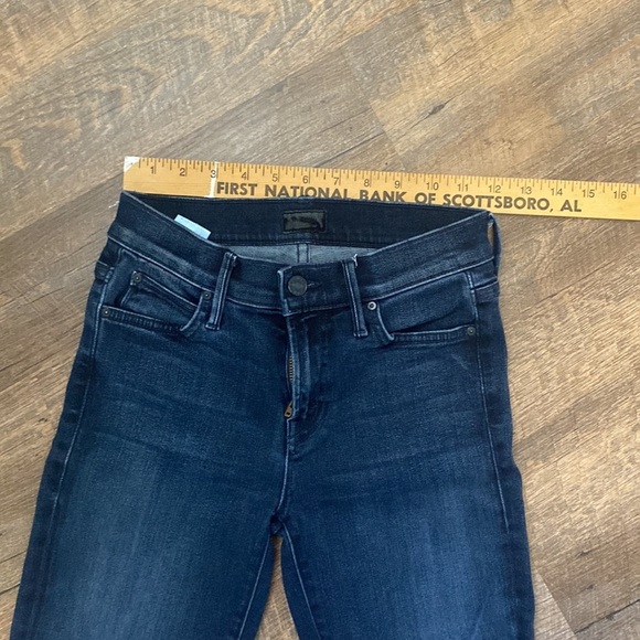 MOTHER THE RASCAL ANKLE SNIPPET IN A TRIP DOWN MEMORY LANE SUPER STRETCH DENIM - Picture 14 of 16